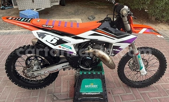Buy Used KTM 125 White Bike in Arusha in Arusha