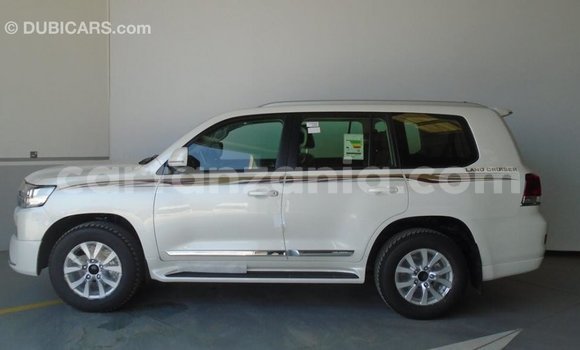Nunua Imported Toyota Land Cruiser Nyingine Gari ndani ya Import - Dubai nchini Arusha Nunua Imported Toyota Land Cruiser Nyingine Gari ndani ya Import - Dubai nchini Arusha