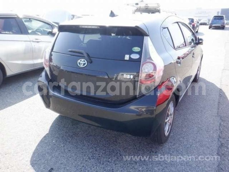 Big with watermark toyota aqua dar es salaam dar es salaam 30801