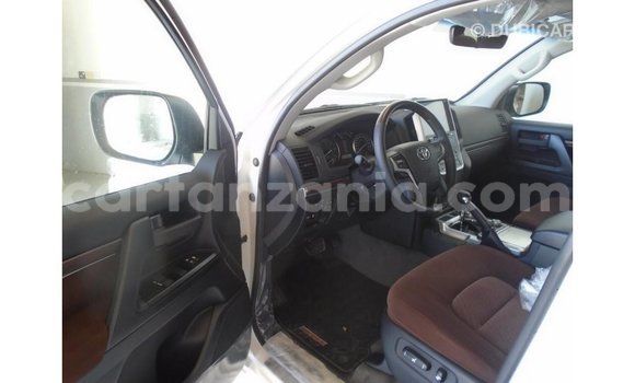 Nunua Imported Toyota Land Cruiser Nyingine Gari ndani ya Import - Dubai nchini Arusha Nunua Imported Toyota Land Cruiser Nyingine Gari ndani ya Import - Dubai nchini Arusha