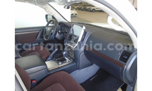 Nunua Imported Toyota Land Cruiser Nyingine Gari ndani ya Import - Dubai nchini Arusha Nunua Imported Toyota Land Cruiser Nyingine Gari ndani ya Import - Dubai nchini Arusha