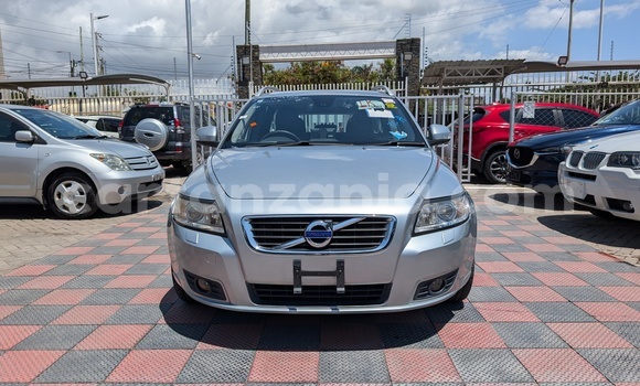 Buy Import Volvo V50 Silver Car in Dar es Salaam in Dar es Salaam