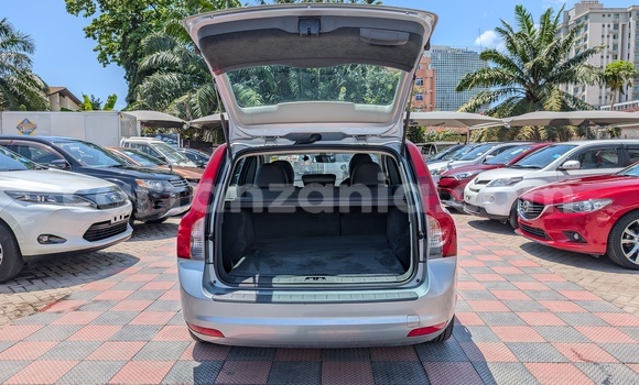 Buy Import Volvo V50 Silver Car in Dar es Salaam in Dar es Salaam Buy Import Volvo V50 Silver Car in Dar es Salaam in Dar es Salaam