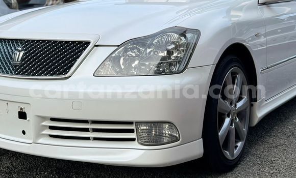 Buy New Toyota Crown White Car in Dar es Salaam in Dar es Salaam