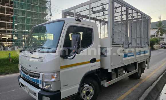 Nunua Mpya Mitsubishi Fuso Fighter Nyeupe Lori ndani ya Dar es Salaam nchini Dar es Salaam Nunua Mpya Mitsubishi Fuso Fighter Nyeupe Lori ndani ya Dar es Salaam nchini Dar es Salaam