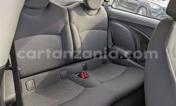 Nunua Imported Mini Cooper Nyeusi Gari ndani ya Dar es Salaam nchini Dar es Salaam Nunua Imported Mini Cooper Nyeusi Gari ndani ya Dar es Salaam nchini Dar es Salaam
