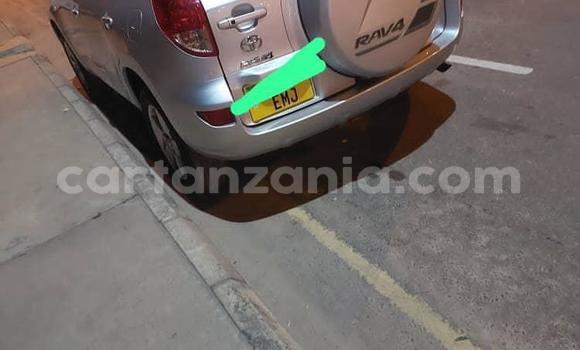 Buy Used Toyota RAV4 Silver Car in Dar es Salaam in Dar es Salaam Buy Used Toyota RAV4 Silver Car in Dar es Salaam in Dar es Salaam