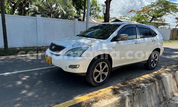 Buy Used Toyota Harrier White Car in Dar es Salaam in Dar es Salaam Buy Used Toyota Harrier White Car in Dar es Salaam in Dar es Salaam
