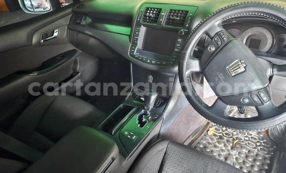 Nunua Ilio tumika Toyota Crown Nyeupe Gari ndani ya Dar es Salaam nchini Dar es Salaam Nunua Ilio tumika Toyota Crown Nyeupe Gari ndani ya Dar es Salaam nchini Dar es Salaam