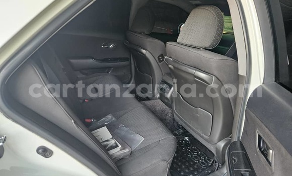 Nunua Ilio tumika Toyota Crown Nyeupe Gari ndani ya Dar es Salaam nchini Dar es Salaam Nunua Ilio tumika Toyota Crown Nyeupe Gari ndani ya Dar es Salaam nchini Dar es Salaam