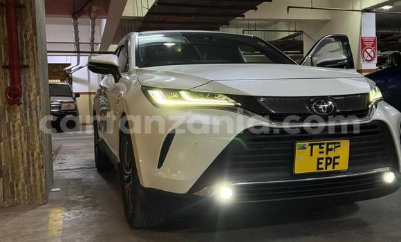 Buy Used Toyota Harrier White Car in Dar es Salaam in Dar es Salaam Buy Used Toyota Harrier White Car in Dar es Salaam in Dar es Salaam