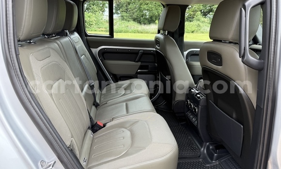 Buy Used Land Rover Defender Silver Car in Dodoma in Dodoma Buy Used Land Rover Defender Silver Car in Dodoma in Dodoma