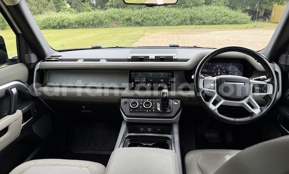 Buy Used Land Rover Defender Silver Car in Dodoma in Dodoma Buy Used Land Rover Defender Silver Car in Dodoma in Dodoma
