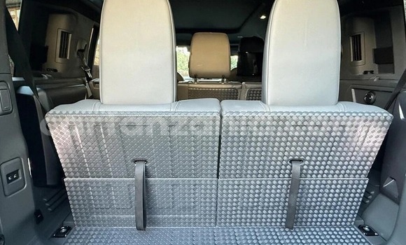 Buy Used Land Rover Defender Black Car in Dar es Salaam in Dar es Salaam Buy Used Land Rover Defender Black Car in Dar es Salaam in Dar es Salaam