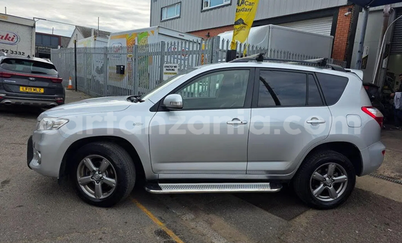 Buy Used Toyota RAV4 Silver Car in Dodoma in Dodoma Buy Used Toyota RAV4 Silver Car in Dodoma in Dodoma