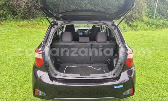 Buy Used Toyota Vitz Black Car in Dodoma in Dodoma Buy Used Toyota Vitz Black Car in Dodoma in Dodoma