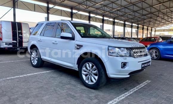 Buy Used Land Rover Freelander White Car in Dodoma in Dodoma