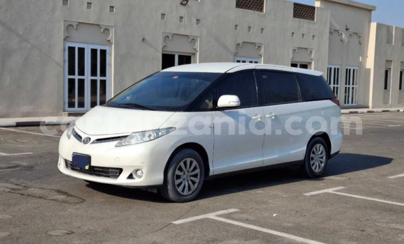 Buy Used Toyota Previa White Car in Dodoma in Dodoma