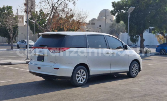 Buy Used Toyota Previa White Car in Dodoma in Dodoma Buy Used Toyota Previa White Car in Dodoma in Dodoma