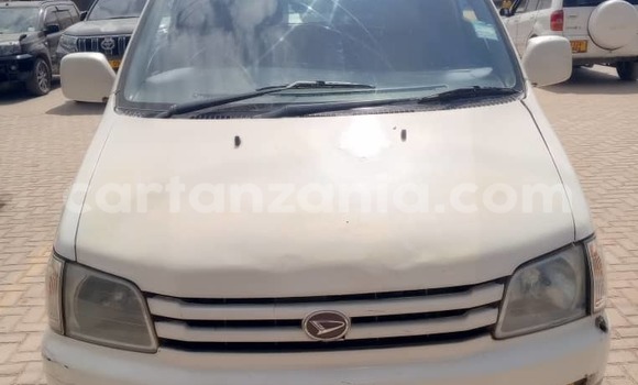 Buy Used Toyota Noah White Car in Dar es Salaam in Dar es Salaam