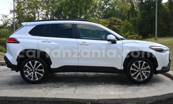 Buy Used Toyota Corolla Cross White Car in Dodoma in Dodoma Buy Used Toyota Corolla Cross White Car in Dodoma in Dodoma