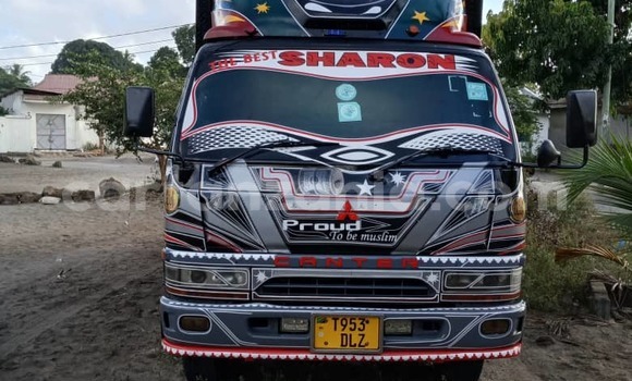 Buy Used Mitsubishi Fuso Fighter Blue Truck in Dar es Salaam in Dar es Salaam