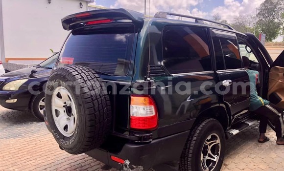 Buy Used Toyota Land Cruiser Green Car in Dar es Salaam in Dar es Salaam Buy Used Toyota Land Cruiser Green Car in Dar es Salaam in Dar es Salaam