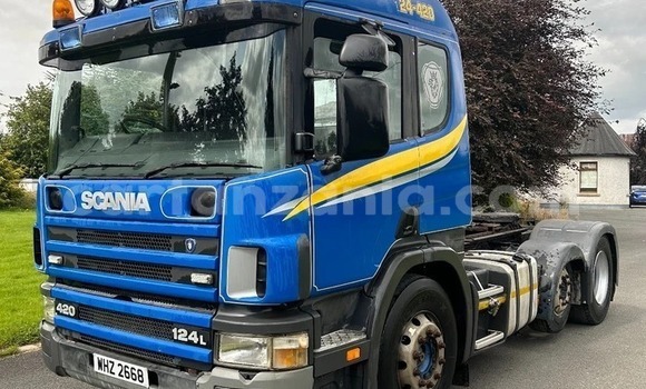 Buy New Scania 113–320 Blue Truck in Dar es Salaam in Dar es Salaam