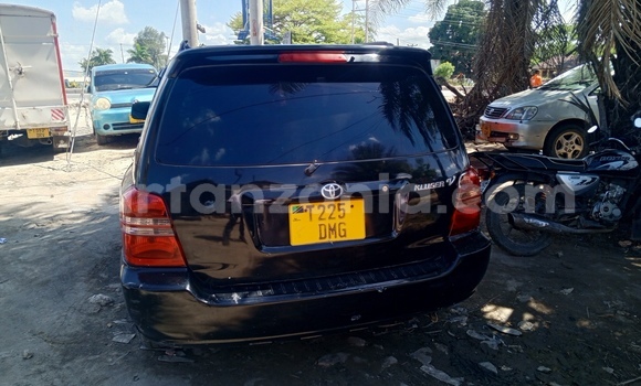 Buy Used Toyota Kluger Black Car in Dar es Salaam in Dar es Salaam Buy Used Toyota Kluger Black Car in Dar es Salaam in Dar es Salaam