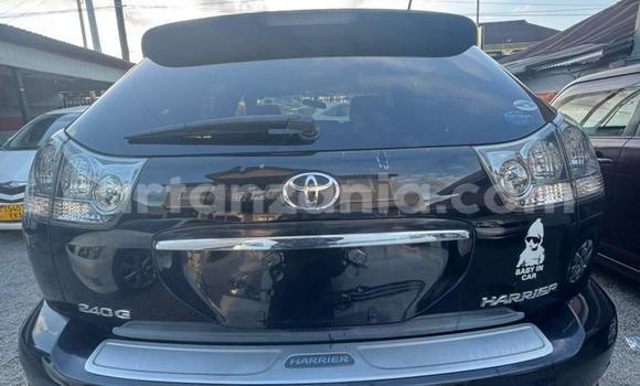 Nunua Ilio tumika Toyota Harrier Nyeusi Gari ndani ya Dar es Salaam nchini Dar es Salaam
