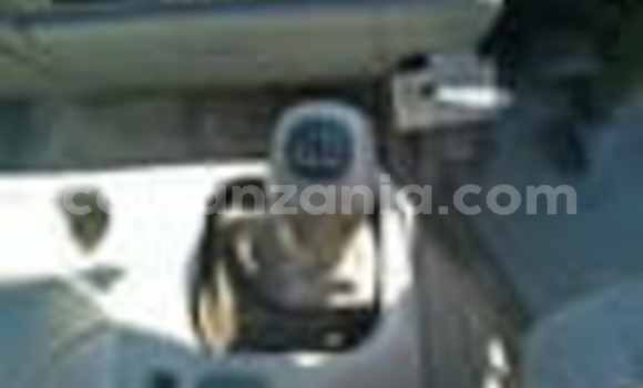 Nunua Ilio tumika Mitsubishi Fuso Fighter Nyeupe Lori ndani ya Dar es Salaam nchini Dar es Salaam Nunua Ilio tumika Mitsubishi Fuso Fighter Nyeupe Lori ndani ya Dar es Salaam nchini Dar es Salaam