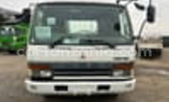 Nunua Ilio tumika Mitsubishi Fuso Fighter Nyeupe Lori ndani ya Dar es Salaam nchini Dar es Salaam Nunua Ilio tumika Mitsubishi Fuso Fighter Nyeupe Lori ndani ya Dar es Salaam nchini Dar es Salaam