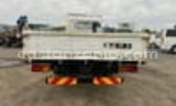 Nunua Ilio tumika Mitsubishi Fuso Fighter Nyeupe Lori ndani ya Dar es Salaam nchini Dar es Salaam Nunua Ilio tumika Mitsubishi Fuso Fighter Nyeupe Lori ndani ya Dar es Salaam nchini Dar es Salaam