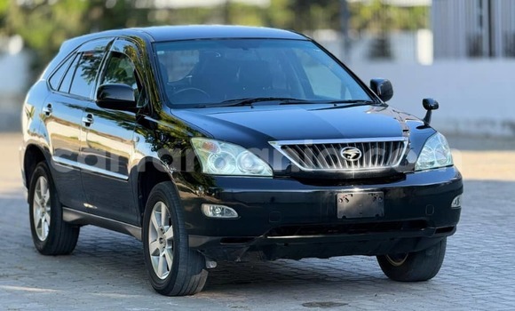 Nunua Imported Toyota Harrier Nyeusi Gari ndani ya Dar es Salaam nchini Dar es Salaam