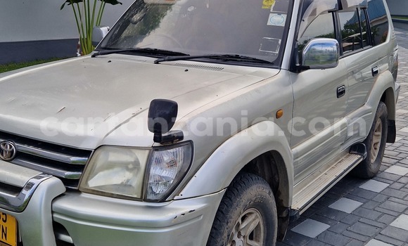 Nunua Ilio tumika Toyota Land Cruiser Prado Fedha Gari ndani ya Dar es Salaam nchini Dar es Salaam Nunua Ilio tumika Toyota Land Cruiser Prado Fedha Gari ndani ya Dar es Salaam nchini Dar es Salaam