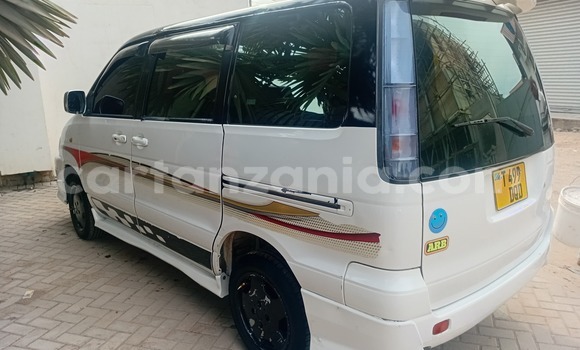 Nunua Ilio tumika Toyota Noah Nyeupe Gari ndani ya Dar es Salaam nchini Dar es Salaam Nunua Ilio tumika Toyota Noah Nyeupe Gari ndani ya Dar es Salaam nchini Dar es Salaam