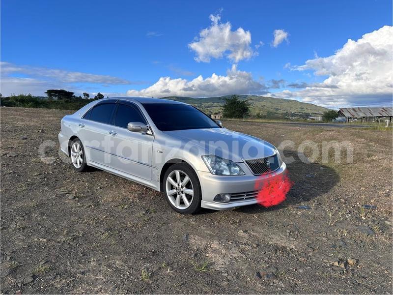 Big with watermark toyota crown mbeya mbeya 31045