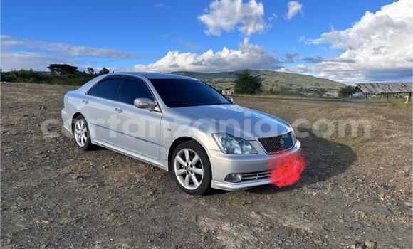Buy Used Toyota Crown Silver Car in Mbeya in Mbeya Buy Used Toyota Crown Silver Car in Mbeya in Mbeya
