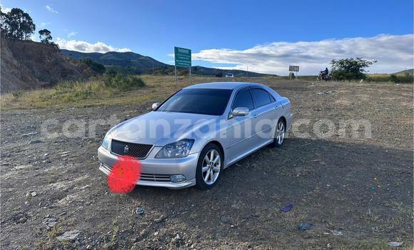Buy Used Toyota Crown Silver Car in Mbeya in Mbeya Buy Used Toyota Crown Silver Car in Mbeya in Mbeya