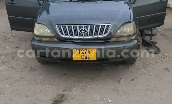 Buy Used Toyota Harrier Black Car in Dar es Salaam in Dar es Salaam
