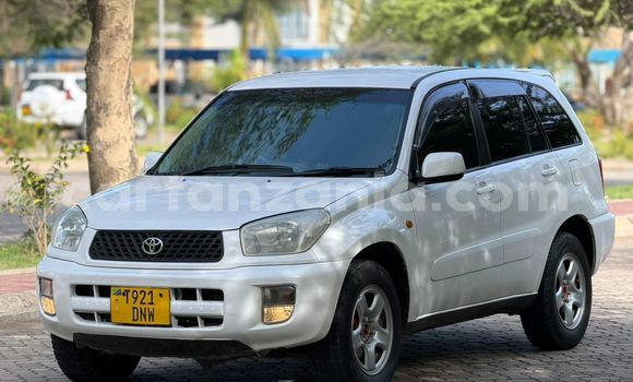 Buy Used Toyota RAV4 White Car in Dar es Salaam in Dar es Salaam Buy Used Toyota RAV4 White Car in Dar es Salaam in Dar es Salaam