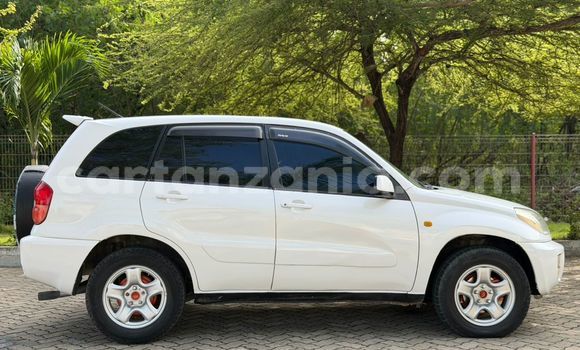 Buy Used Toyota RAV4 White Car in Dar es Salaam in Dar es Salaam Buy Used Toyota RAV4 White Car in Dar es Salaam in Dar es Salaam