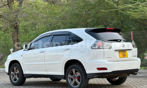Buy Used Toyota Harrier White Car in Dar es Salaam in Dar es Salaam Buy Used Toyota Harrier White Car in Dar es Salaam in Dar es Salaam