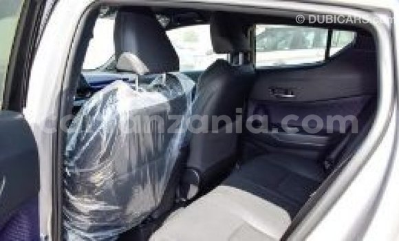 Nunua Imported Toyota C-HR Nyingine Gari ndani ya Import - Dubai nchini Arusha Nunua Imported Toyota C-HR Nyingine Gari ndani ya Import - Dubai nchini Arusha