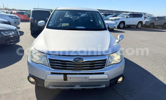 Nunua Imported Subaru Forester Fedha Gari ndani ya Dar es Salaam nchini Dar es Salaam