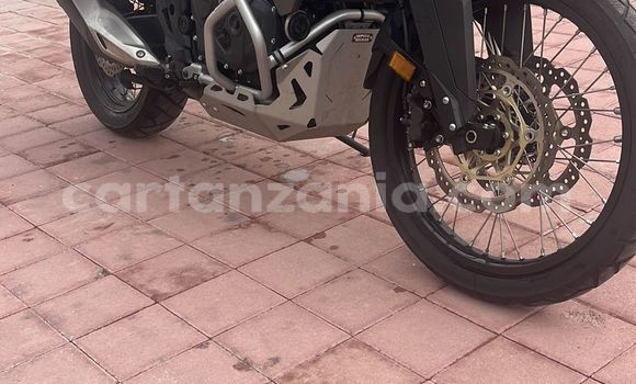 Buy Used Honda T Beige Bike in Arusha in Arusha