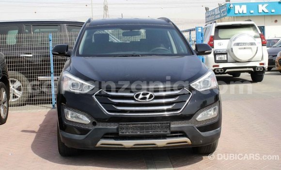 Nunua Imported Hyundai Santa Fe Nyeusi Gari ndani ya Import - Dubai nchini Arusha Nunua Imported Hyundai Santa Fe Nyeusi Gari ndani ya Import - Dubai nchini Arusha