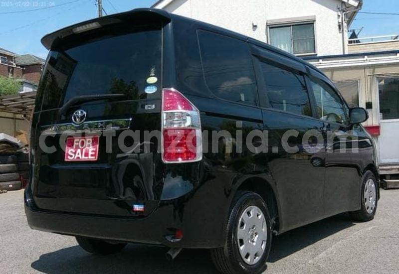 Big with watermark toyota noah dar es salaam dar es salaam 31104