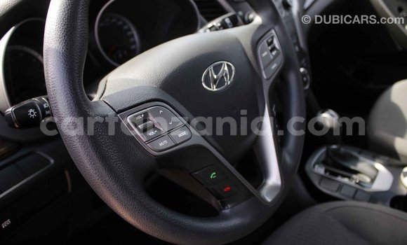 Nunua Imported Hyundai Santa Fe Nyeusi Gari ndani ya Import - Dubai nchini Arusha Nunua Imported Hyundai Santa Fe Nyeusi Gari ndani ya Import - Dubai nchini Arusha