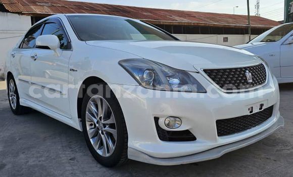 Buy New Toyota Crown White Car in Dar es Salaam in Dar es Salaam Buy New Toyota Crown White Car in Dar es Salaam in Dar es Salaam